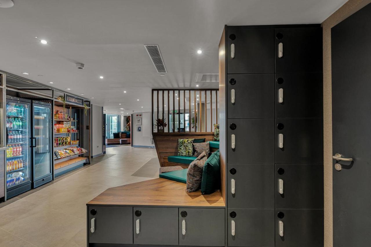 Roomzzz Edinburgh Bagian luar foto