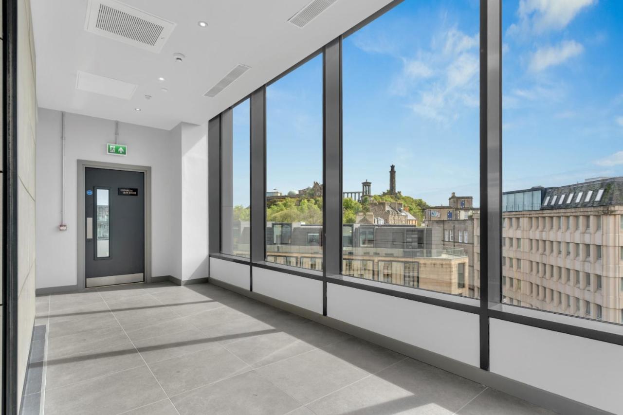 Roomzzz Edinburgh Bagian luar foto