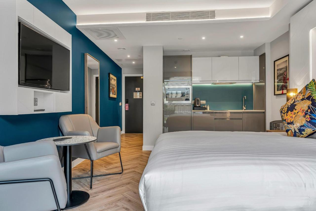 Roomzzz Edinburgh Bagian luar foto