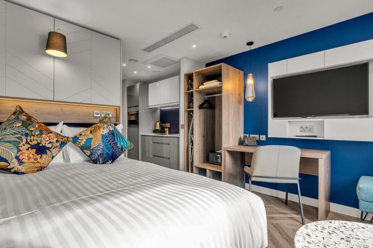 Roomzzz Edinburgh Bagian luar foto
