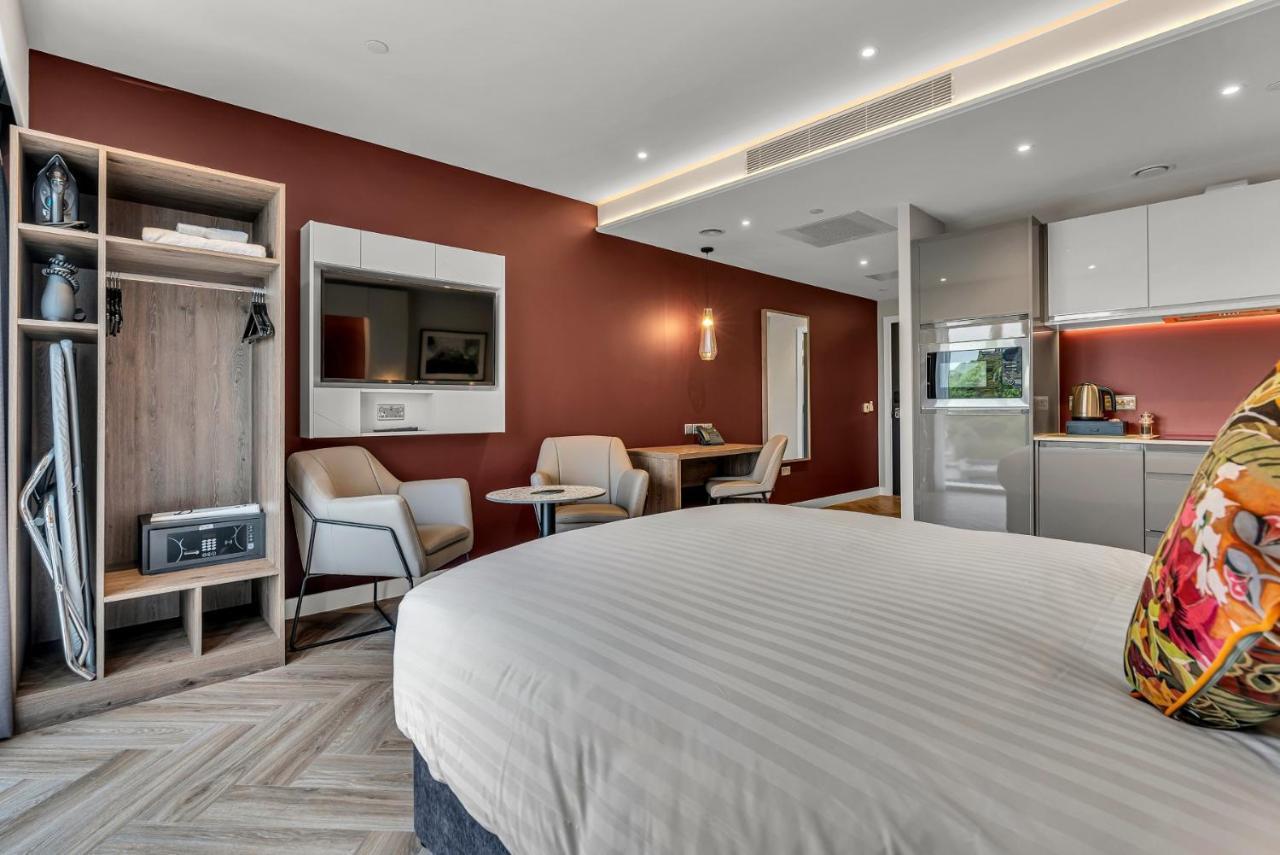Roomzzz Edinburgh Bagian luar foto