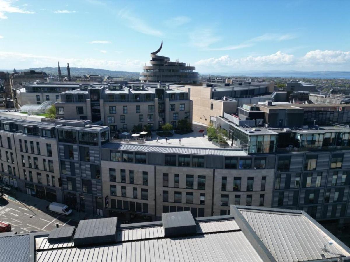 Roomzzz Edinburgh Bagian luar foto