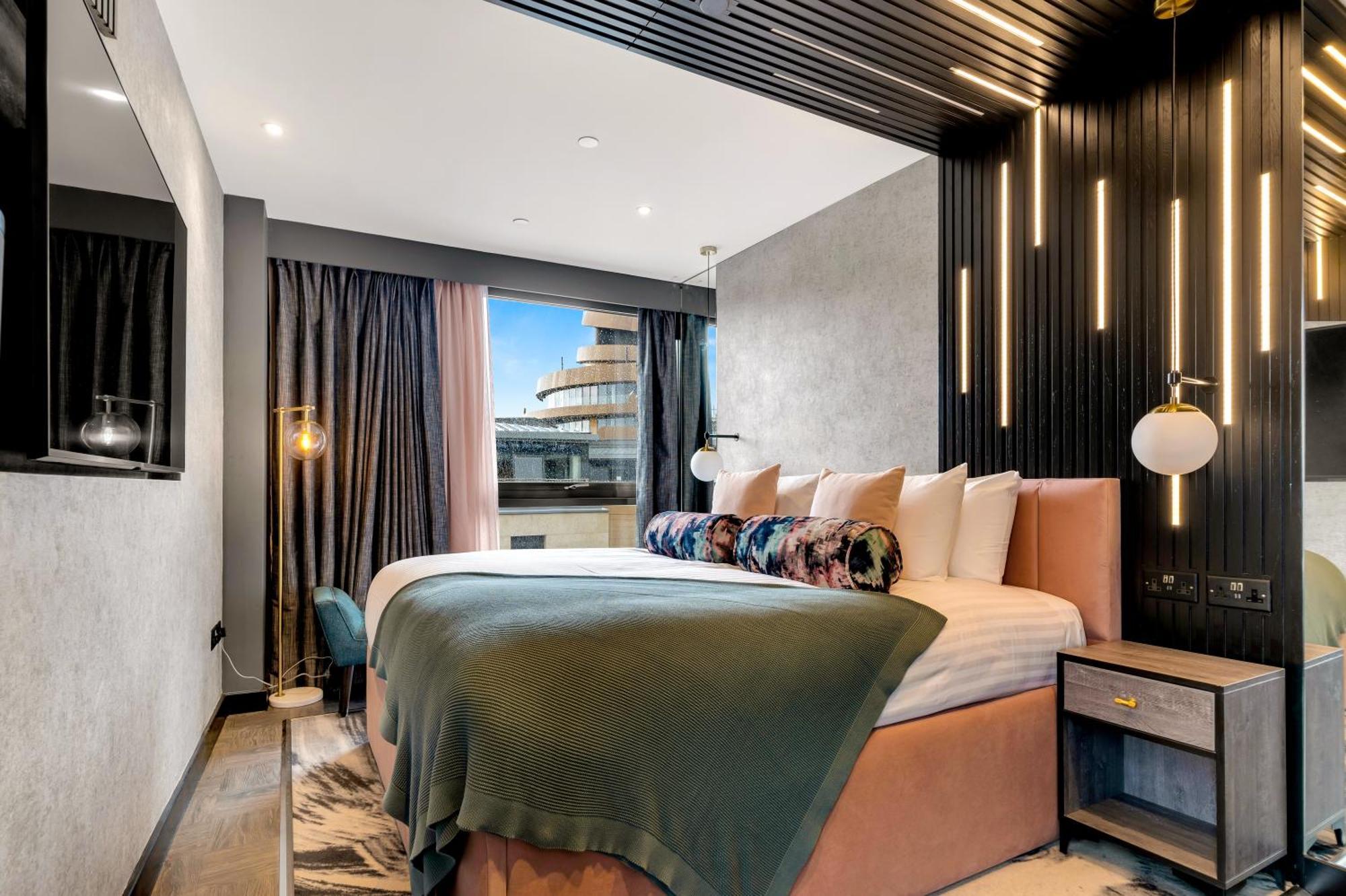 Roomzzz Edinburgh Bagian luar foto