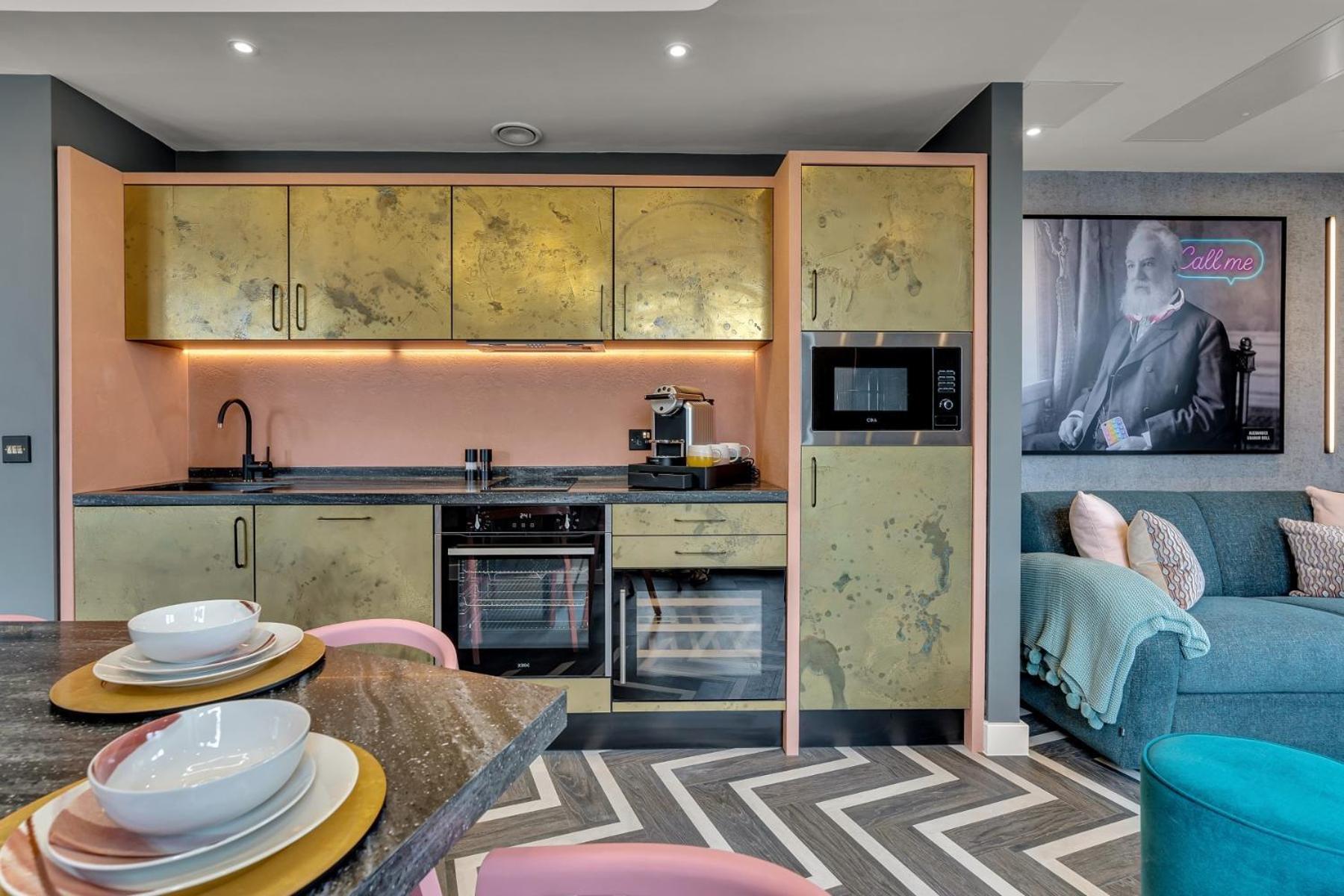 Roomzzz Edinburgh Bagian luar foto