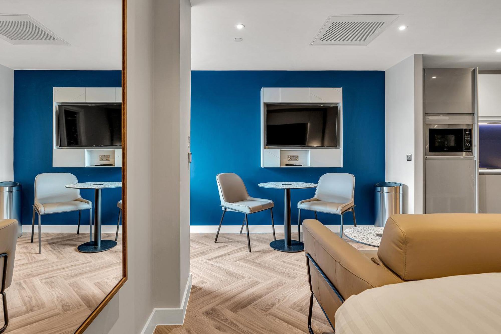 Roomzzz Edinburgh Bagian luar foto