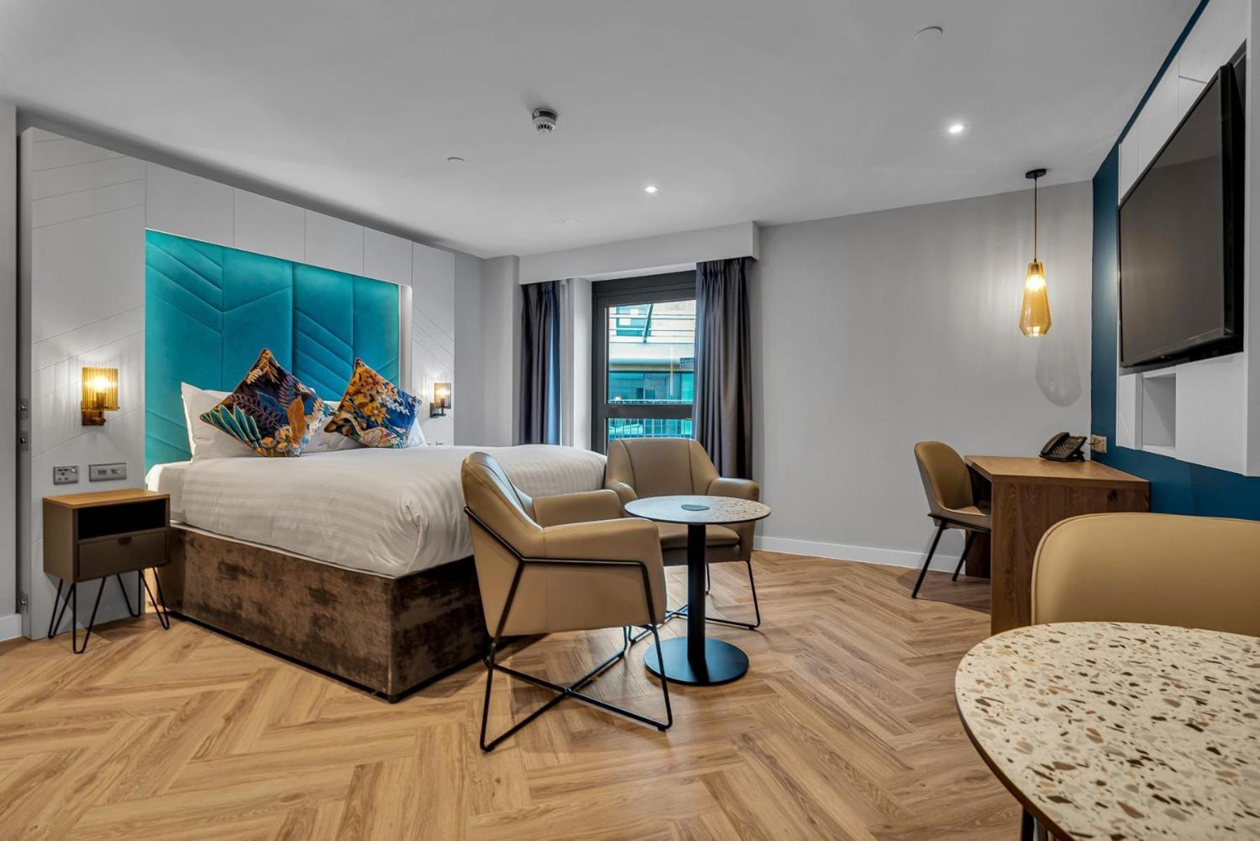 Roomzzz Edinburgh Bagian luar foto
