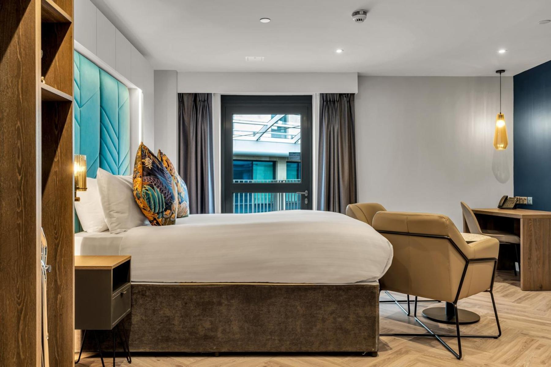 Roomzzz Edinburgh Bagian luar foto