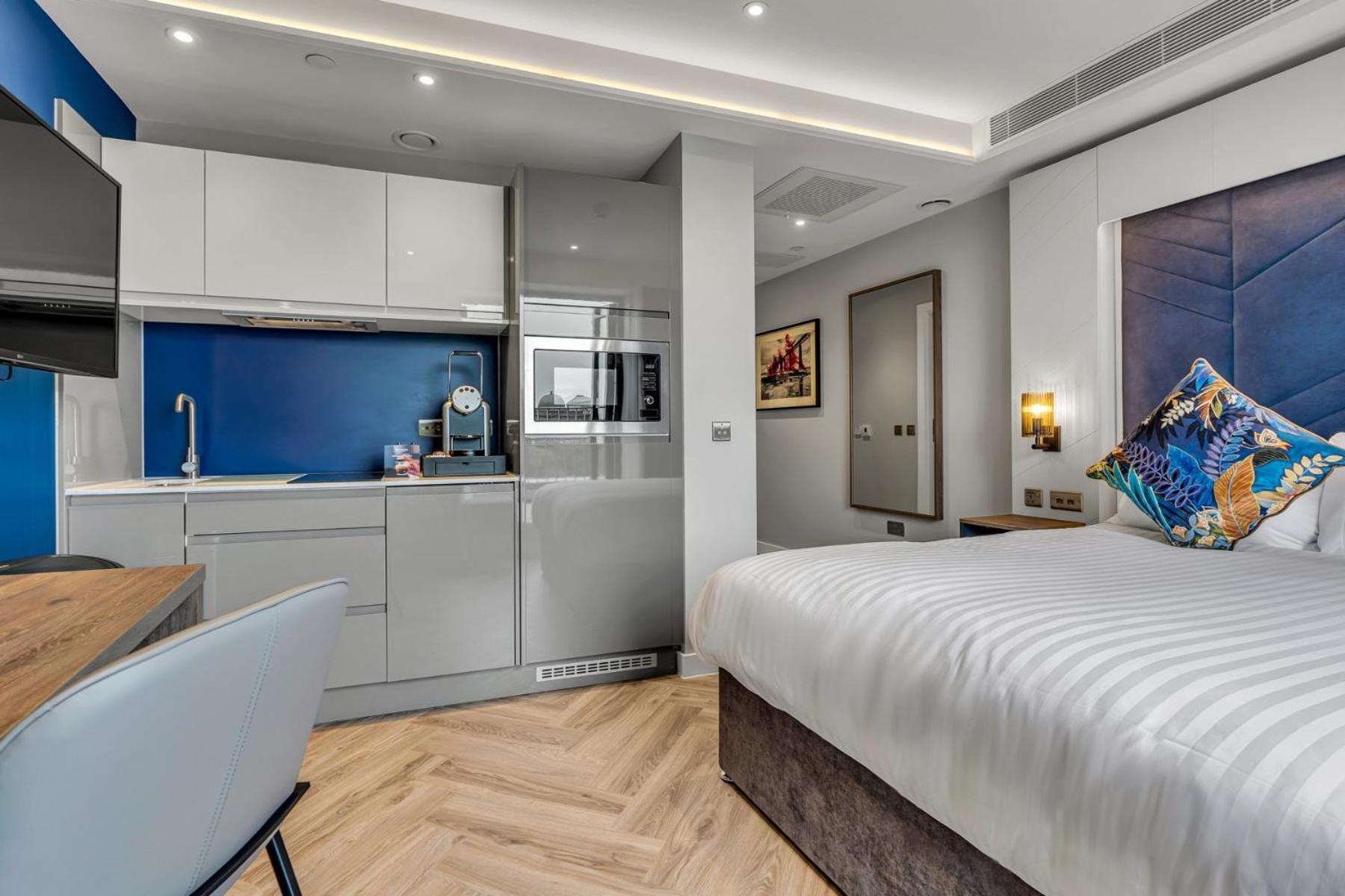 Roomzzz Edinburgh Bagian luar foto