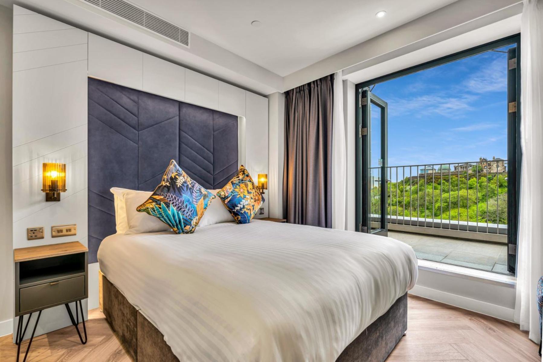 Roomzzz Edinburgh Bagian luar foto