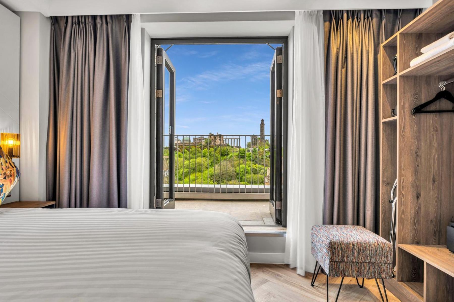 Roomzzz Edinburgh Bagian luar foto