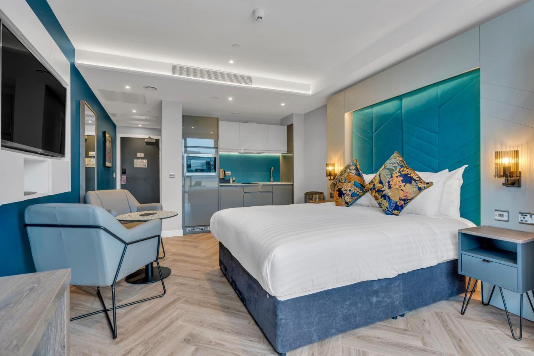 Roomzzz Edinburgh Bagian luar foto