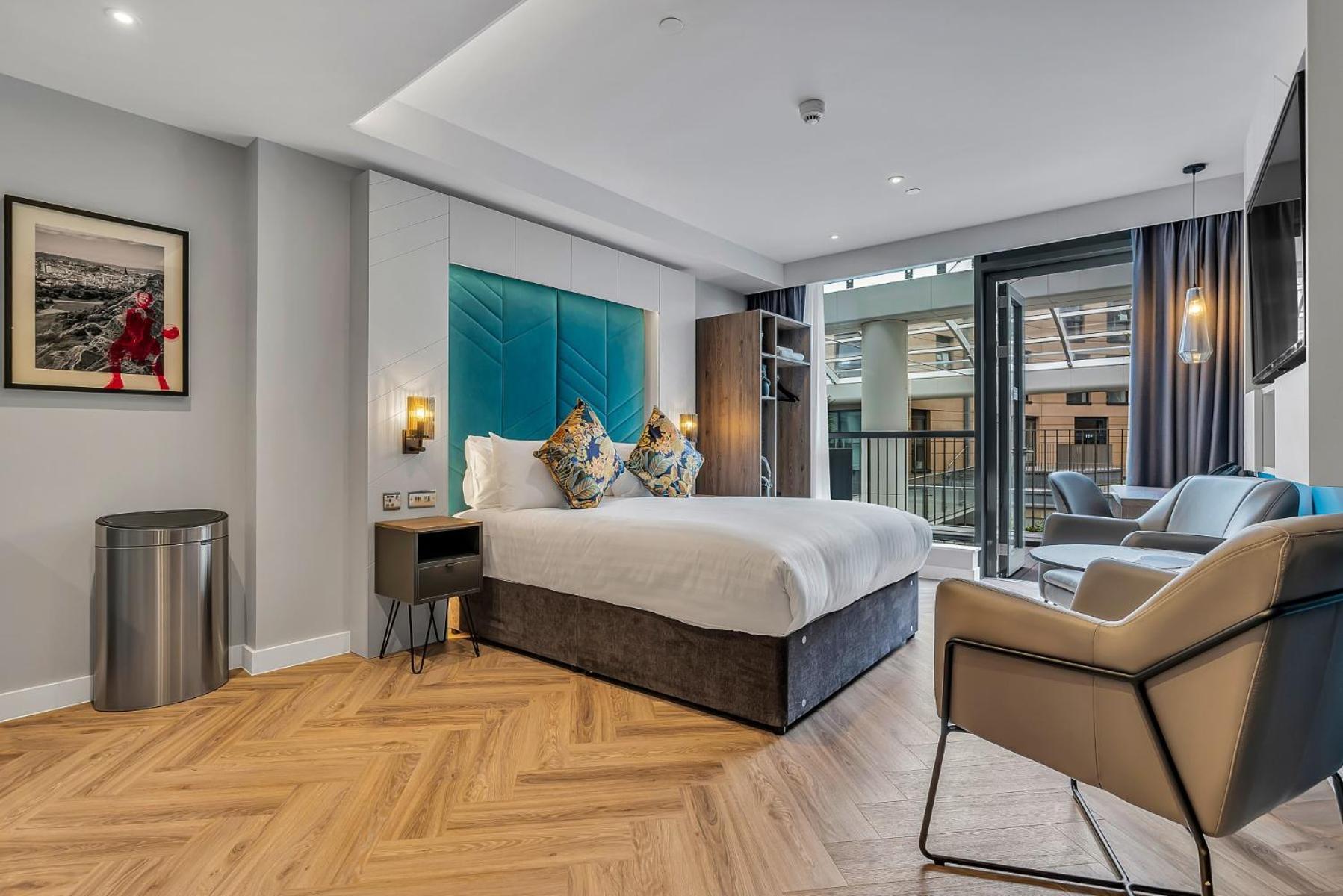 Roomzzz Edinburgh Bagian luar foto