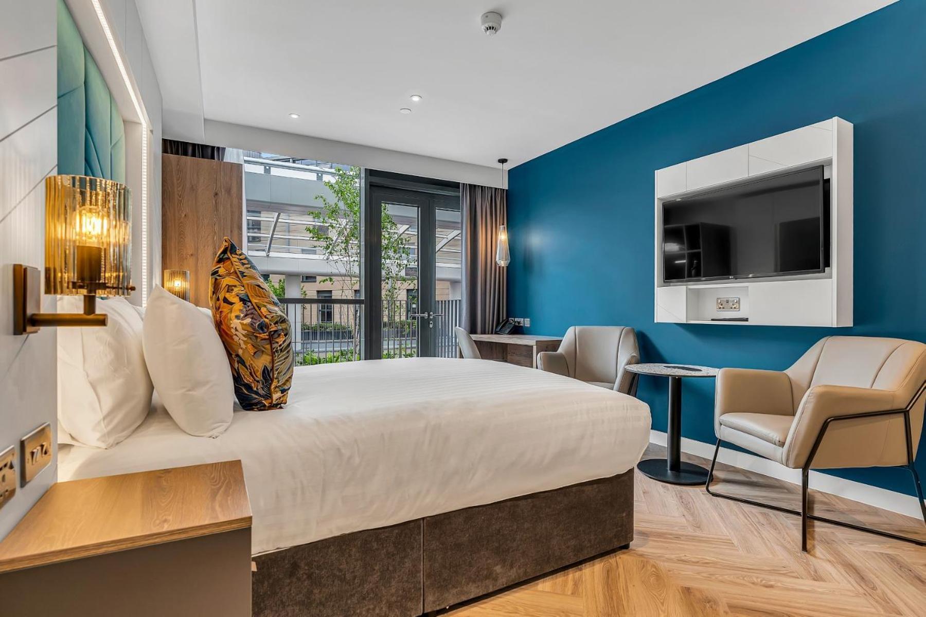Roomzzz Edinburgh Bagian luar foto